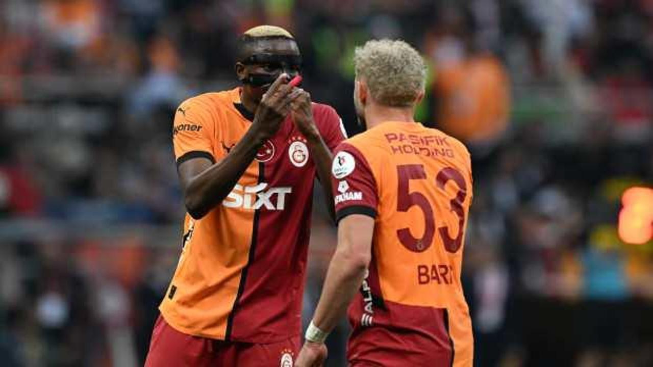 Victor Osimhen'e b&uuml;y&uuml;k s&uuml;rpriz: Gol anonsunu kızı yaptı