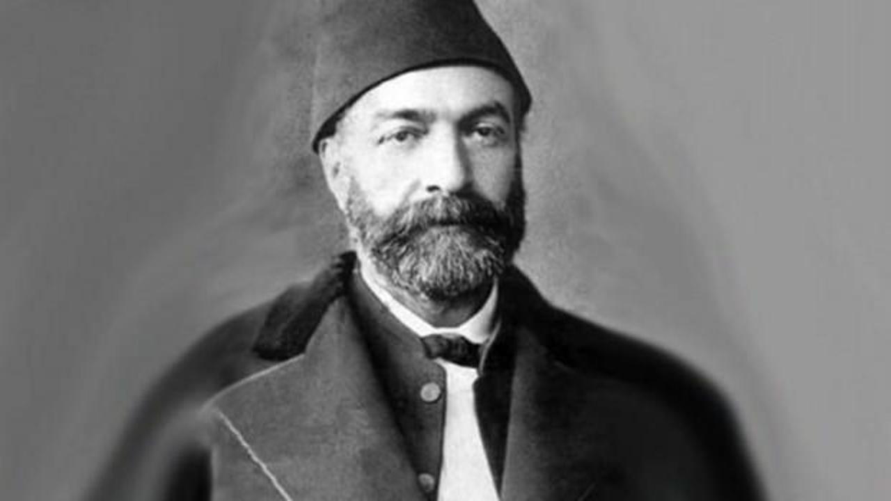 Yeni bir pencereden Ziya Paşa