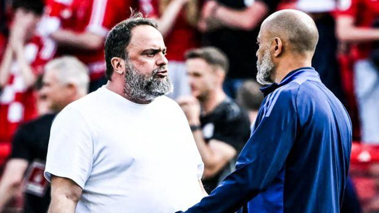 Yunan patron sahaya indi, 51 yaşındaki antren&ouml;r&uuml; &ccedil;ocuk gibi azarladı