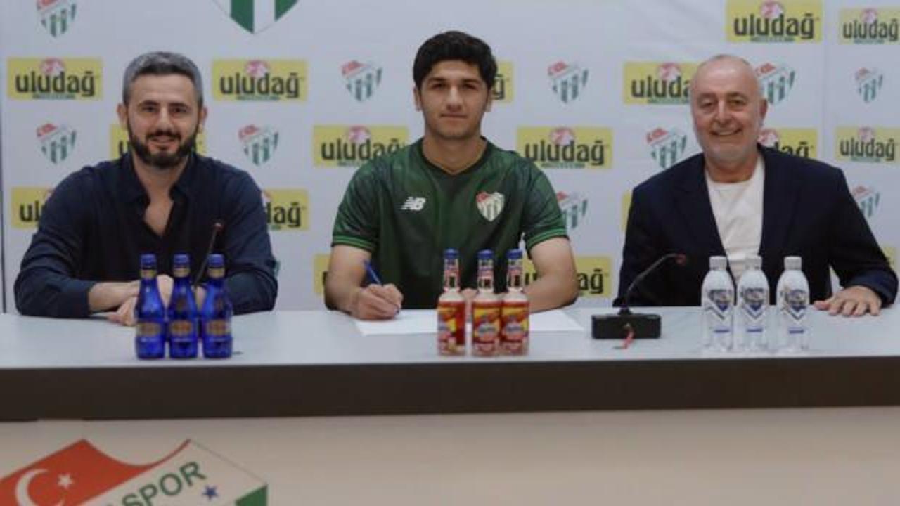 2. Lig'de mücadele eden eski Süper Lig efsanesi transferde ilk imzayı attı