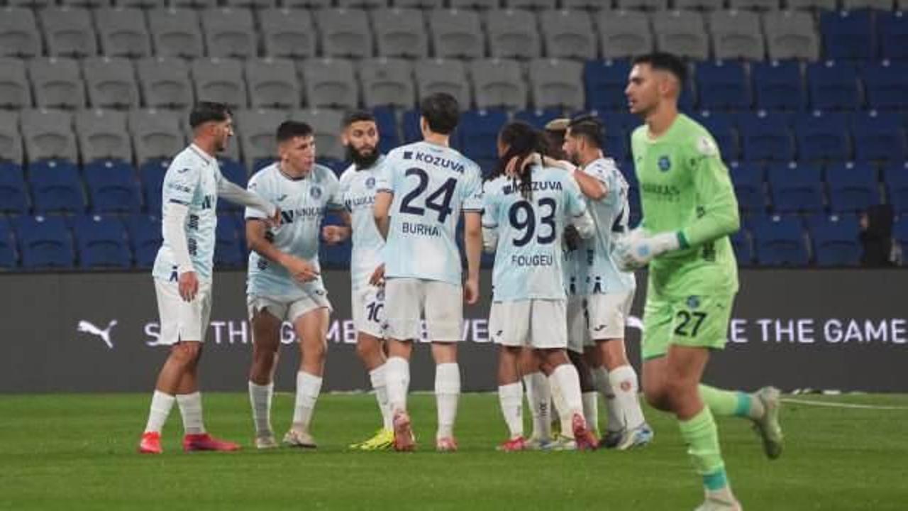 5 gollü düelloda 10 kişi Adana Demirspor'dan 90+4'te mucize galibiyet!