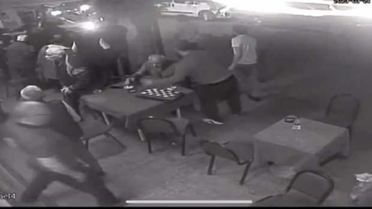 Bir ilçeyi ayağa kaldıran cinayet! Yüzlerce kişinin gözü önünde katliam yaptı