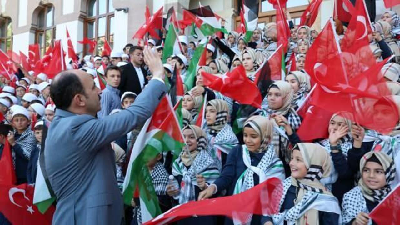 Başkan Altay Hafızlık İmam Hatip Okullarını kazanan Bilgehane öğrencileriyle Buluştu