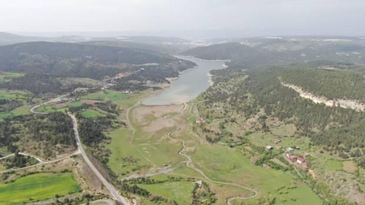 Barajda su seviyesi %30'a düştü: Havza yeşile büründü