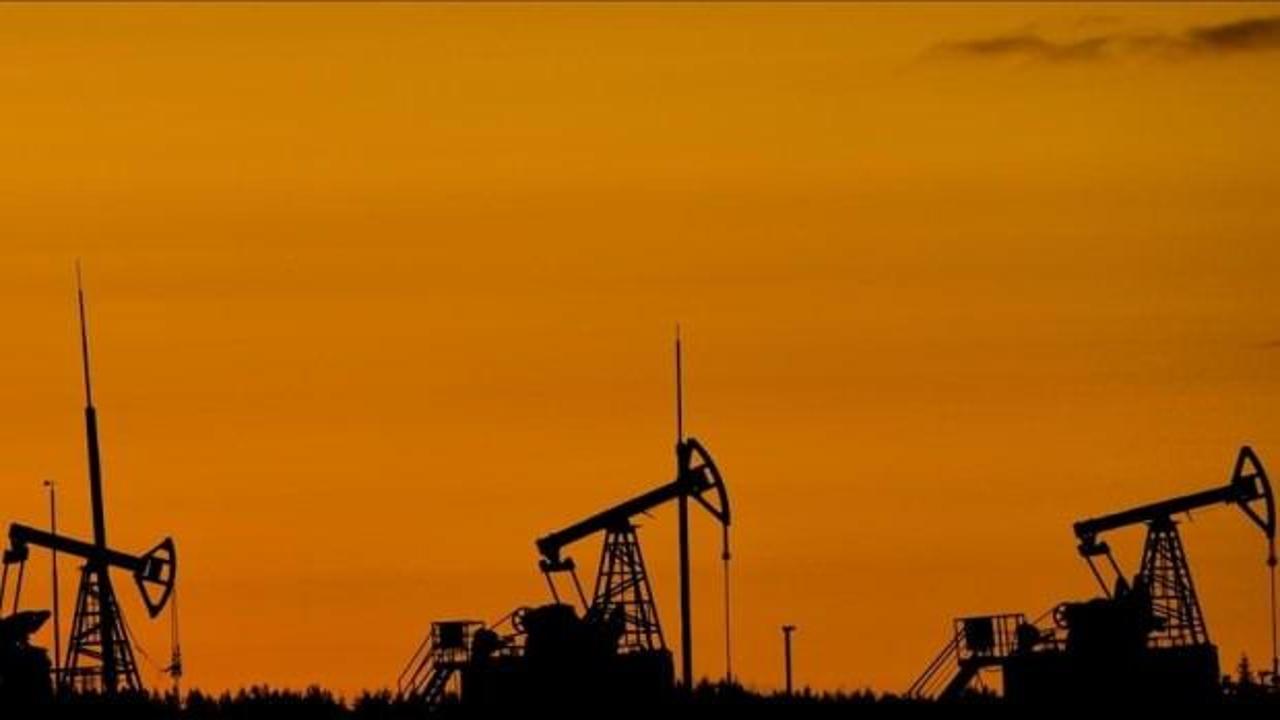 Brent petrolün varili 63,60 dolardan işlem görüyor