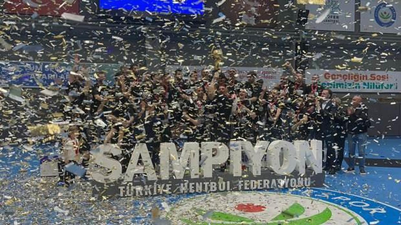 Hentbol'da şampiyon Beşiktaş oldu!