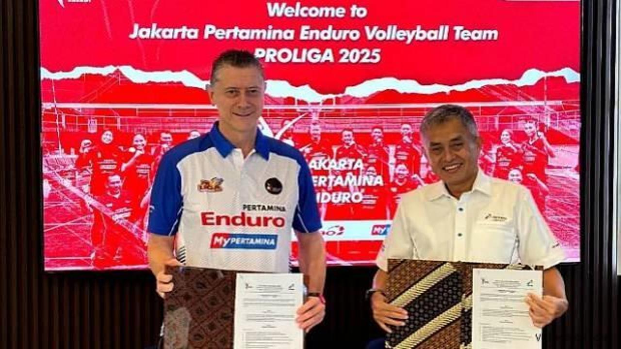  Türk hoca Endonezya'da şampiyon oldu! Yılın en iyisi ödülünü aldı