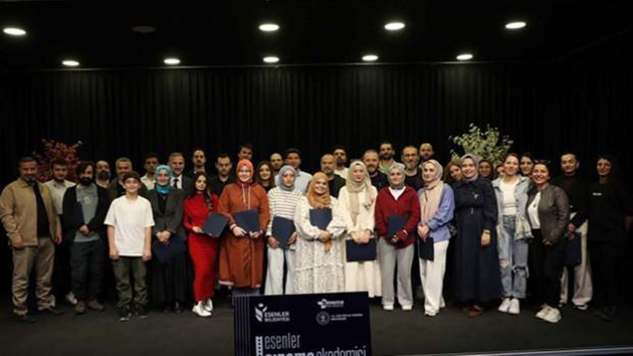 Esenler Sinema Akademisi’nde mezuniyet heyecanı
