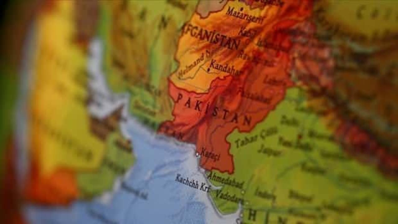 Pakistan ve Hindistan'dan hava sahası kararı