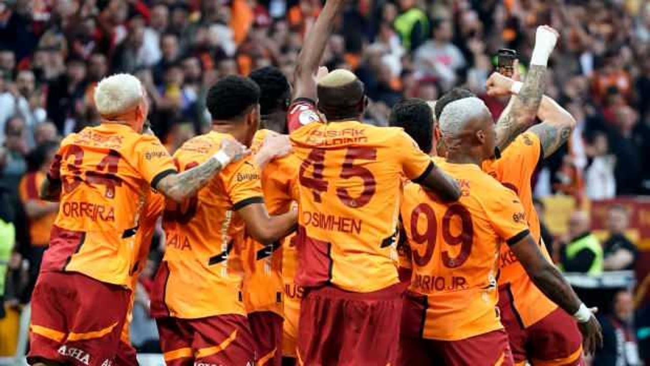 Şampiyon Galatasaray sadece 2 hafta lider olamadı