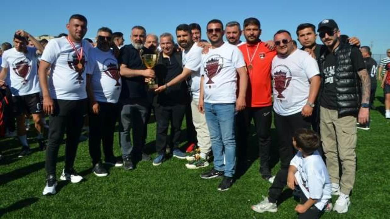 Şampiyon takım ligden çekilme kararı aldı