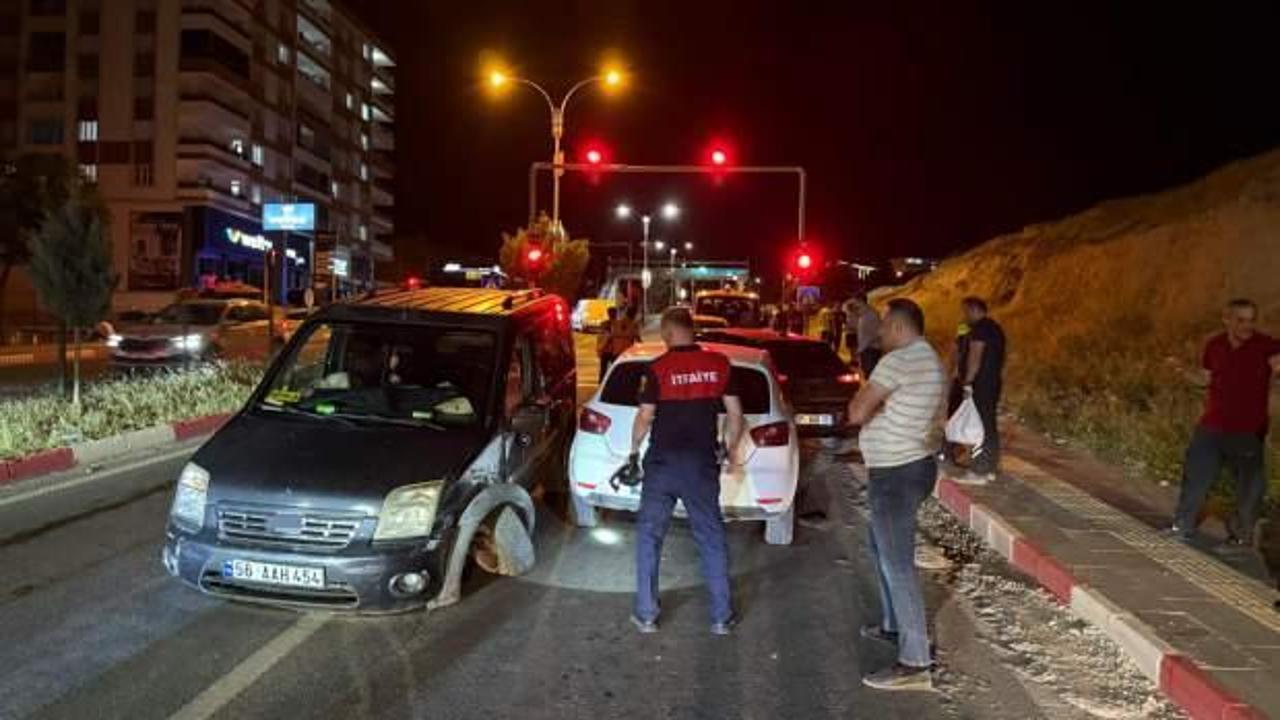 Siirt'te zincirleme trafik kazası: 5 kişi yaralandı