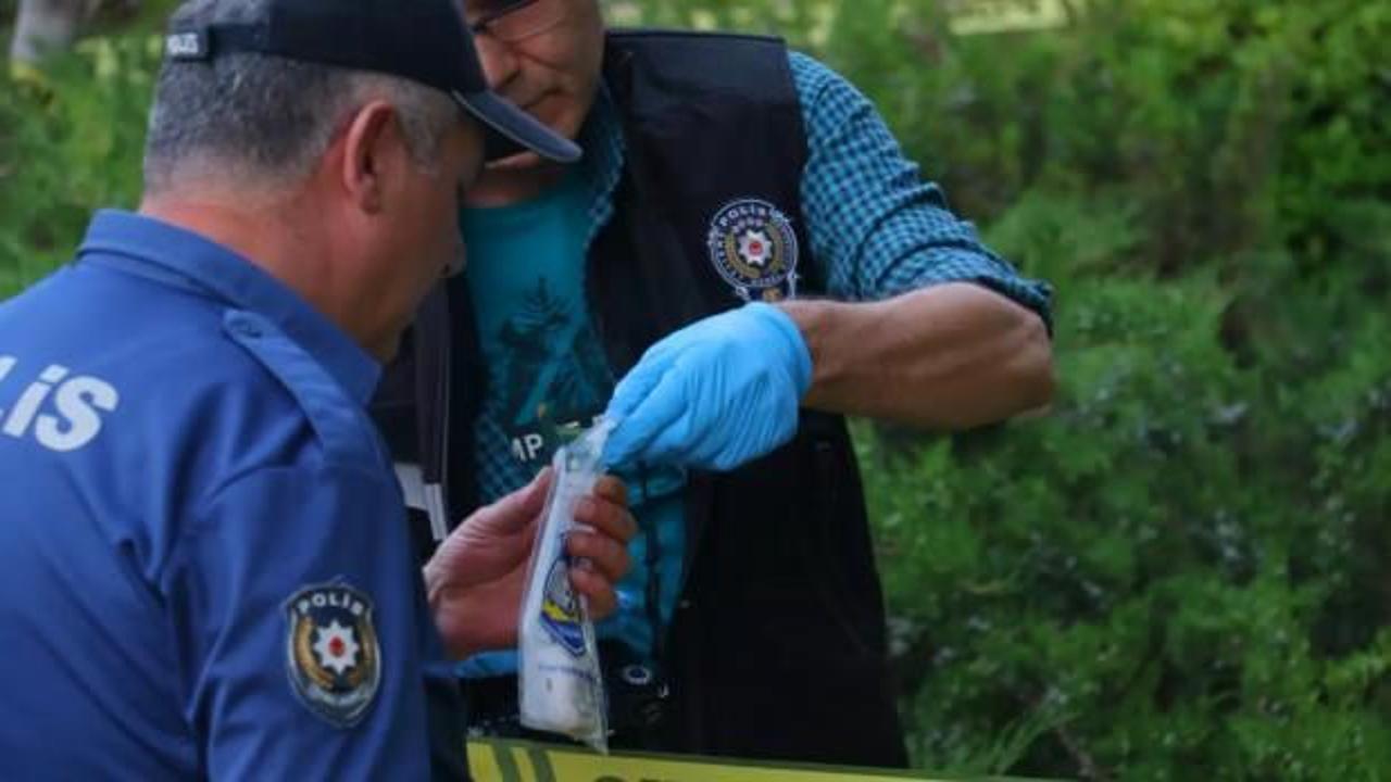 TBMM &ouml;n&uuml;nde silah sesleri! 