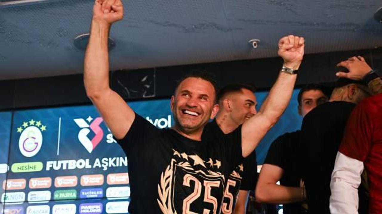 S&uuml;per Lig ekibinden Galatasaray ve Okan Buruk'a tebrik