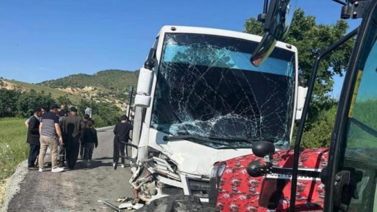 Tunceli’de öğrenci servisi kaza yaptı: 8 öğrenci yaralandı