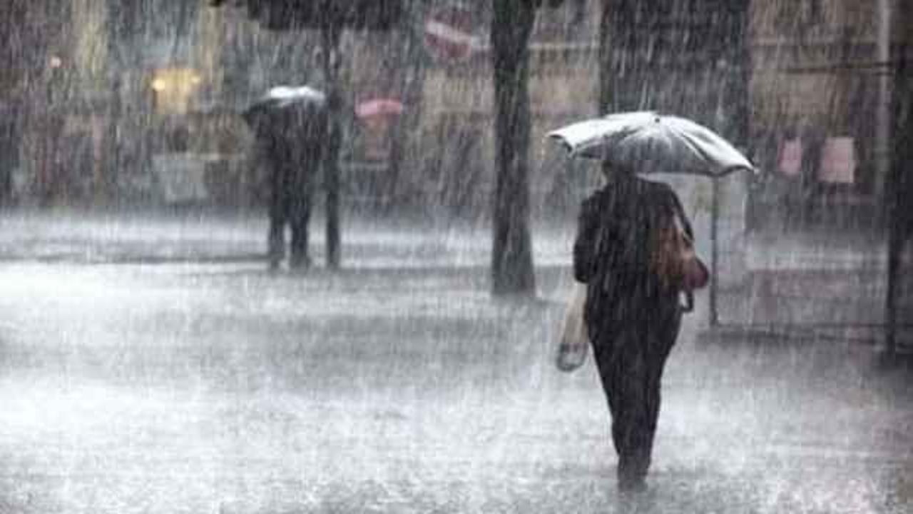 Tarih belli oldu! Sıcaklık d&uuml;şecek, kuvvetli yağmur yolda