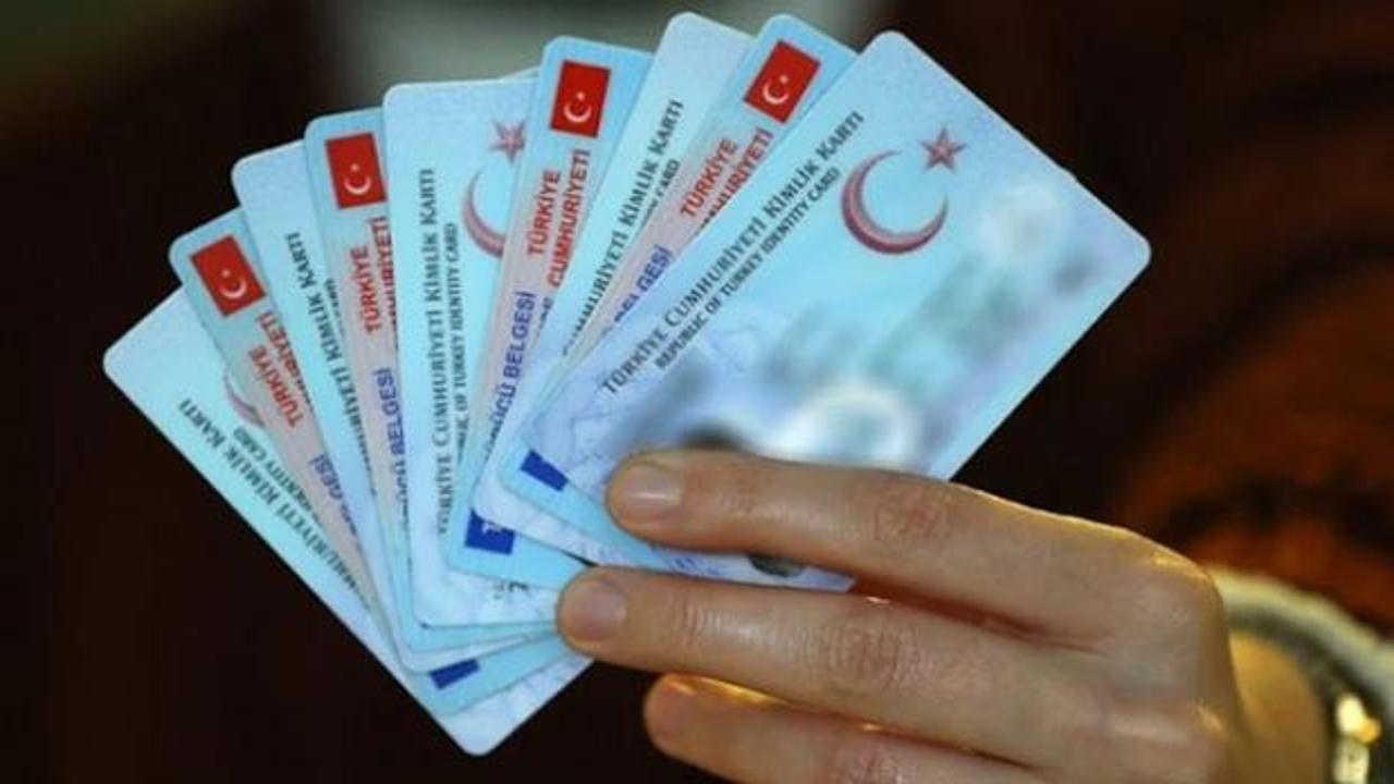 Yeni d&ouml;nem başladı: Ehliyet taşımak artık zorunlu değil!