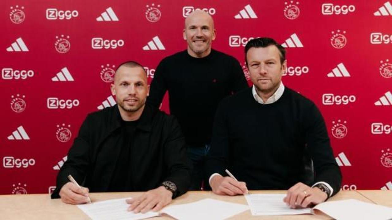 Ajax'ta Farioli'den boşalan koltuğa John Heitinga getirildi