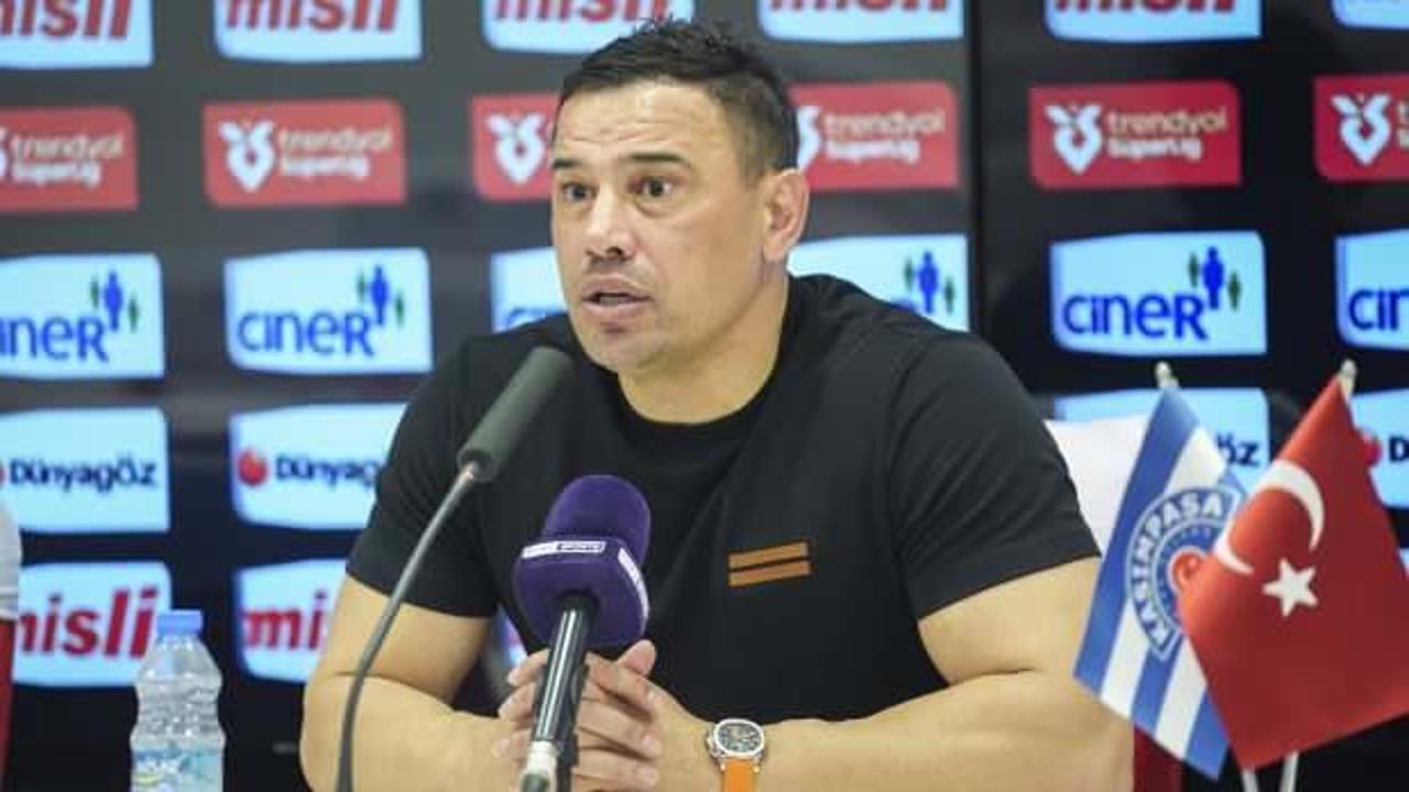 Başakşehir'de Çağdaş Atan ile 2 yıllık yeni sözleşme imzalandı