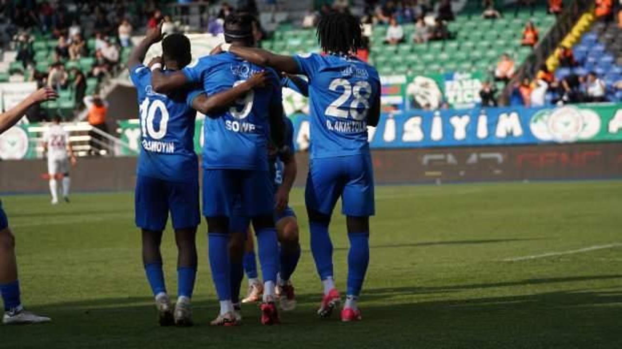 Devlerle yarışıyorlar! Süper Lig'de 800. maçına çıktılar