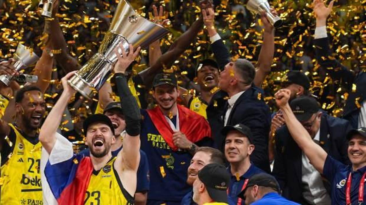 Fenerbahçe'den Galatasaray'a Yenikapı göndermesi