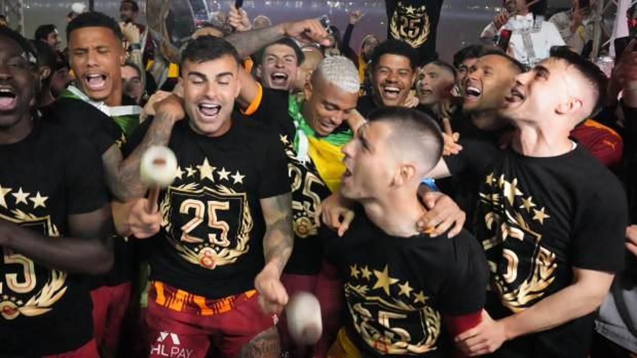 Galatasaray'ın yıldızı bıçak altına yattı: Ameliyat sonrası ilk açıklama