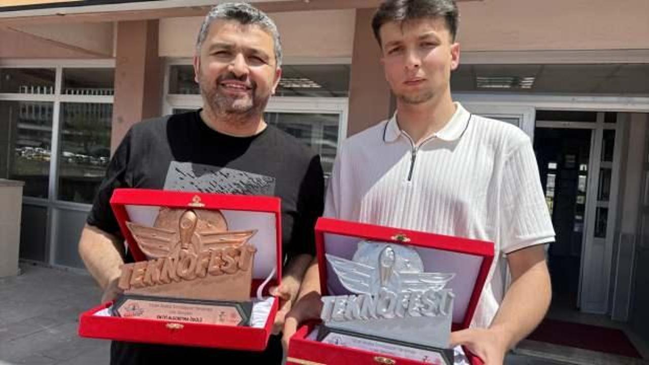 Geleceğin mühendisleri iş başında! Lise takımı uçan araba algoritmasıyla ödül kazandı! 