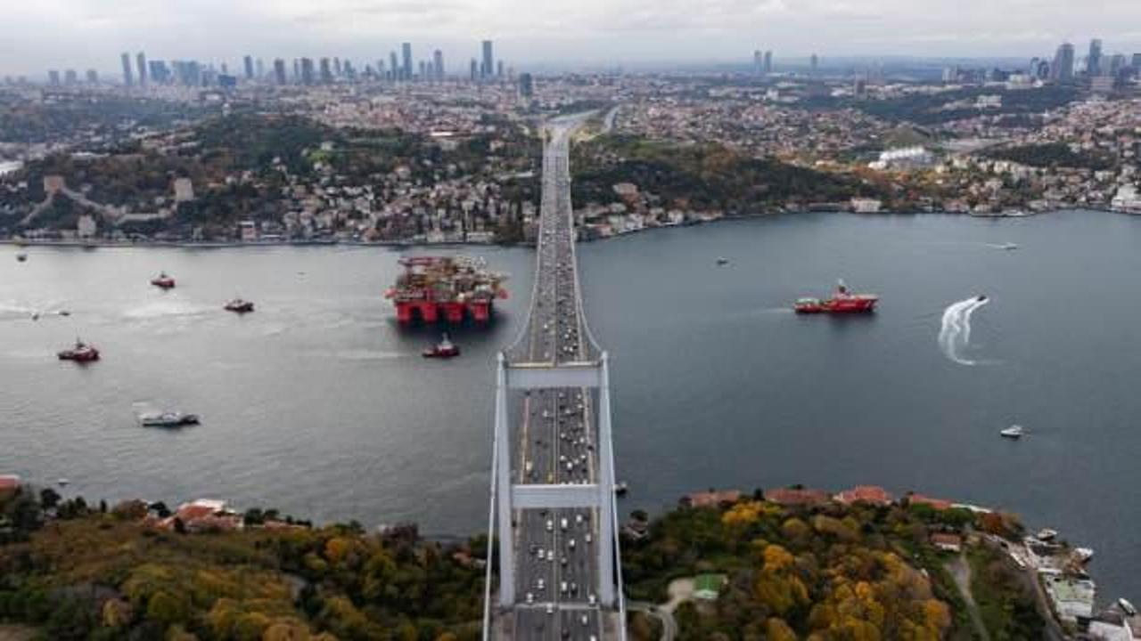 İstanbul Boğazı'nda gemi trafiği askıya alındı