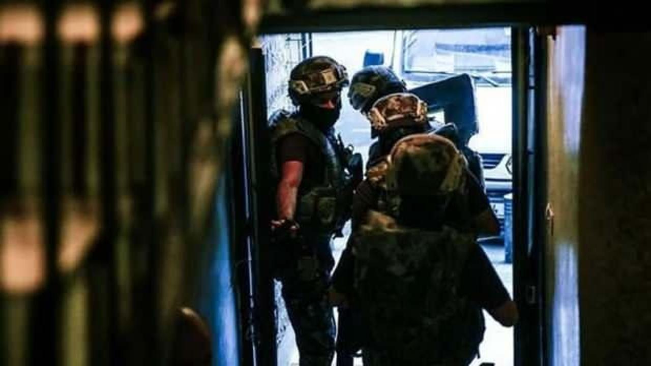 İzmir'de nefes kesen FETÖ operasyonu!