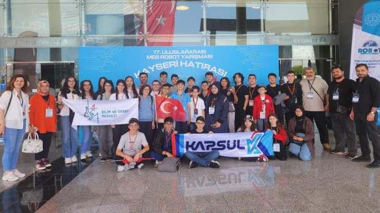 Kapsül Teknoloji Platformu’ndan MEB Robot Yarışması’nda 6 Derece birden