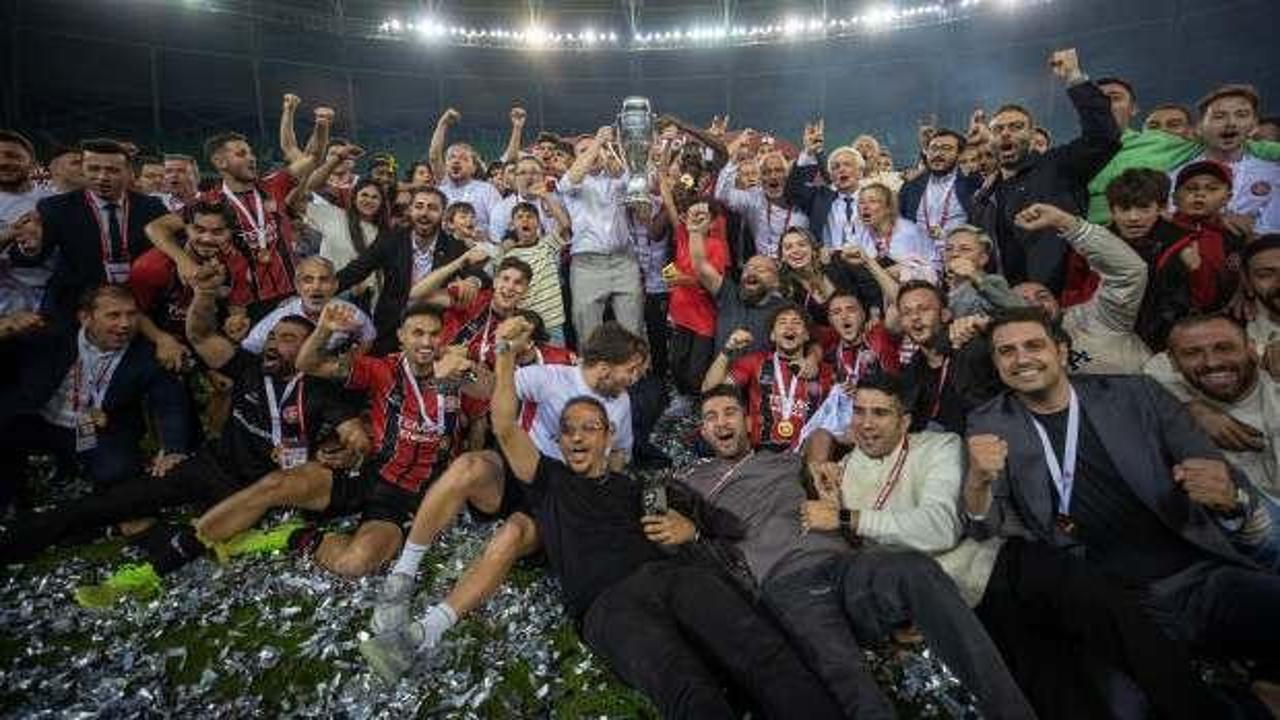 Kuruluşunun 100. yılında Süper Lig'e yükseldiler