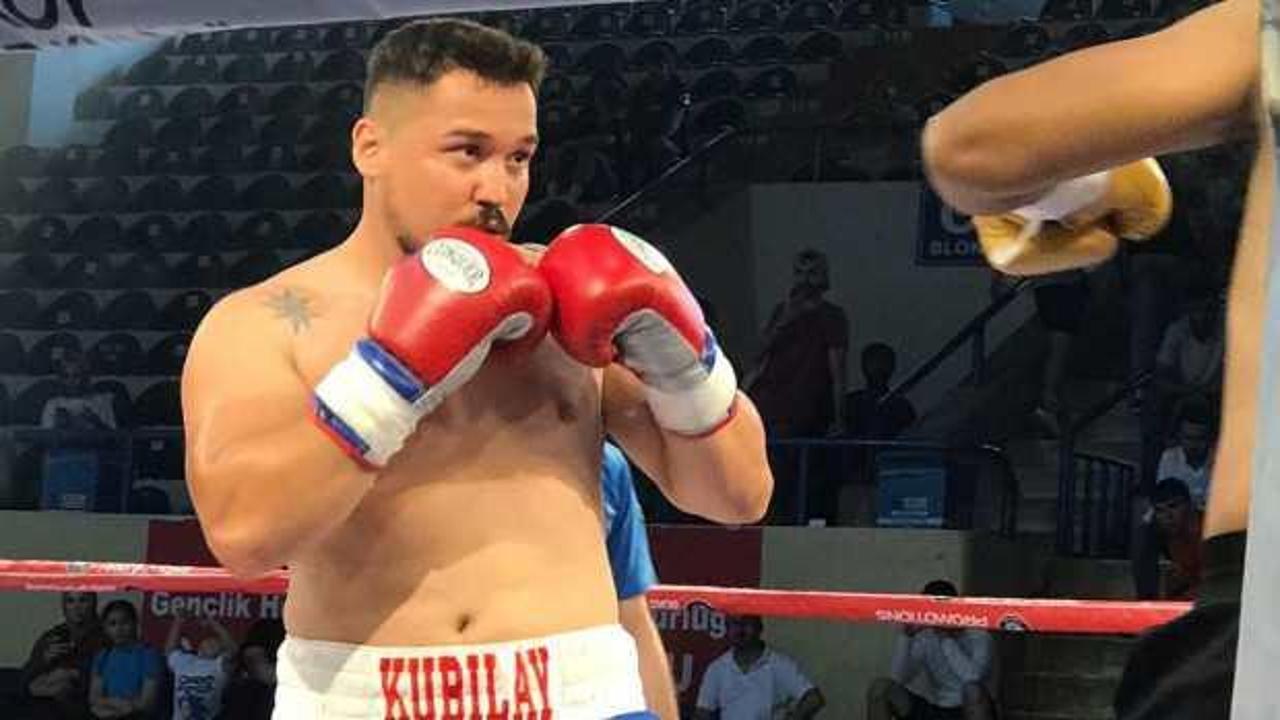 "Türk Tyson" lakaplı boksörün vurduğu devriliyor: Sıradaki durak Kazakistan