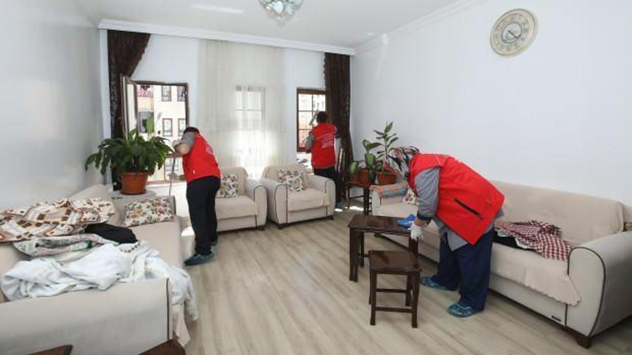 Gaziantep Büyükşehir'den bayram öncesi yaşlı ve engellilere temizlik ve bakım desteği!