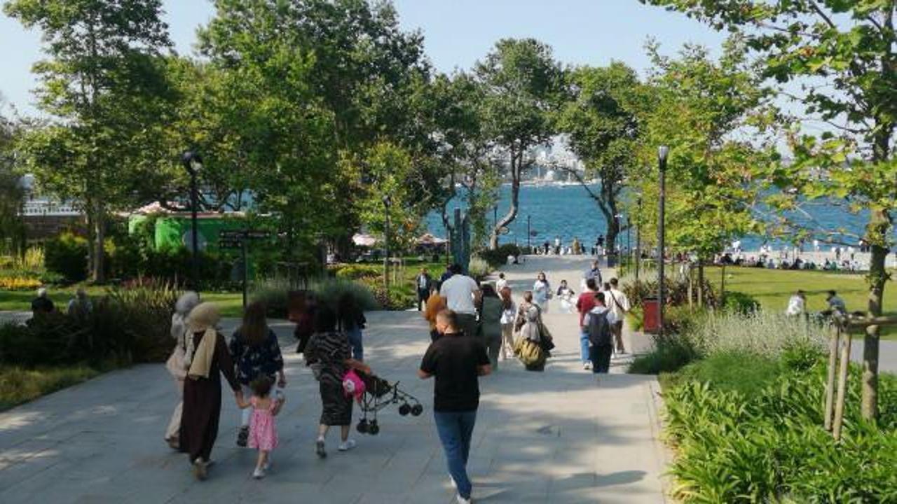 İstanbullular sahil ve parklarda vakit geçirdi