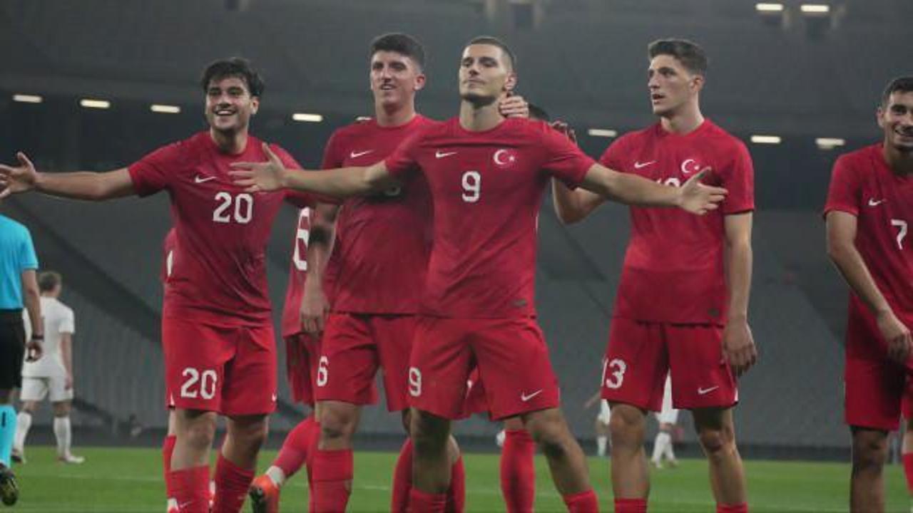İstanbul'un göbeğinde 'bedava' milli maç: Saat 8'de başlıyor