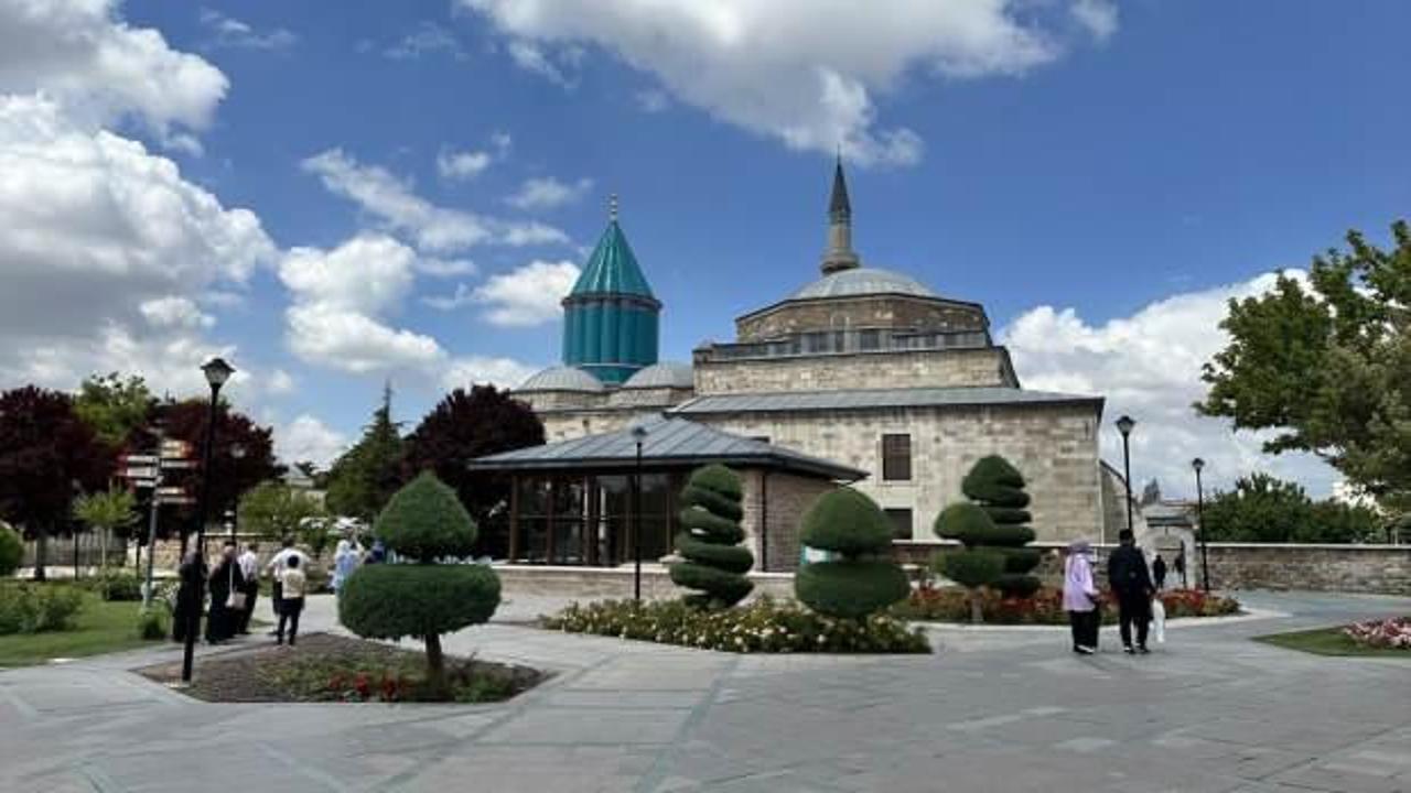 Mevlana Müzesi yılın ilk dört ayında 900 bini aşkın ziyaretçi ağırladı