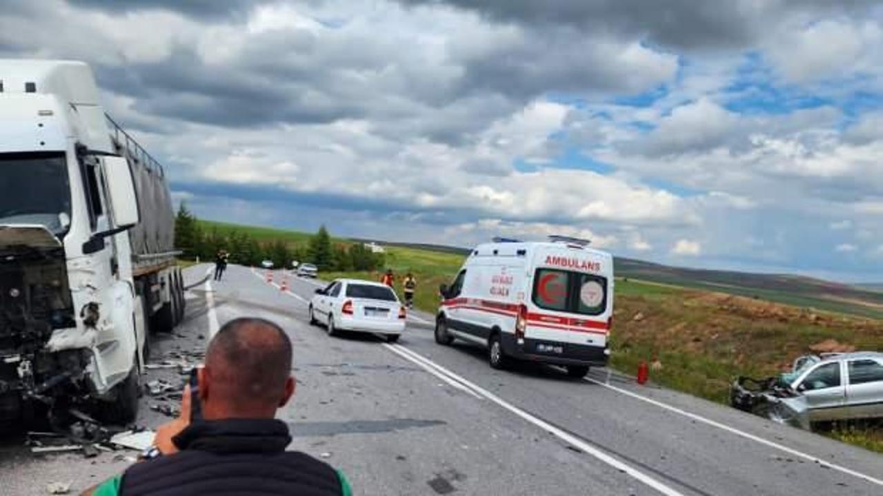 Nevşehir'de feci &ccedil;arpışma: 2 &ouml;l&uuml;