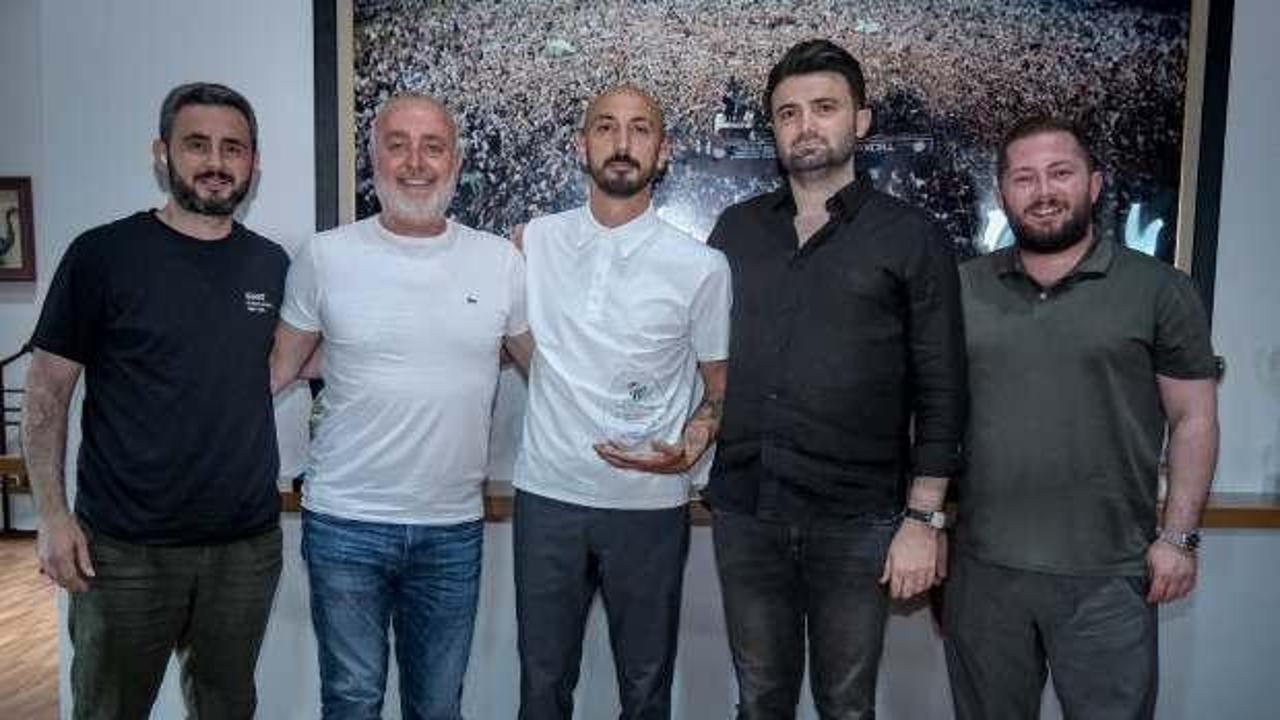 2. Lig'e çıkan Süper Lig efsanesi 37 yaşındaki emektarla yolları ayırdı