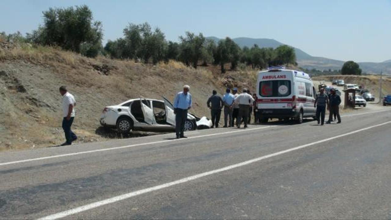 Kilis'te otomobiller &ccedil;arpıştı: 8 yaralı