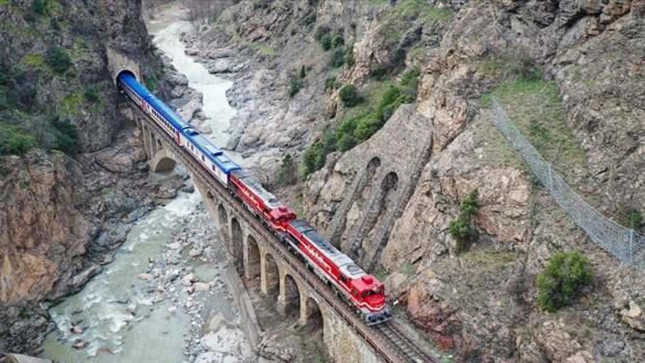 Turistik Karaelmas Ekspresi, yarın ilk seferine çıkacak