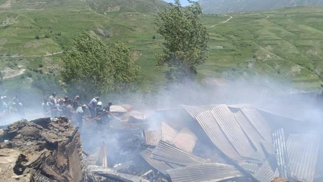 Van'da kahreden yangın: 14 yaşındaki çocuk öldü!