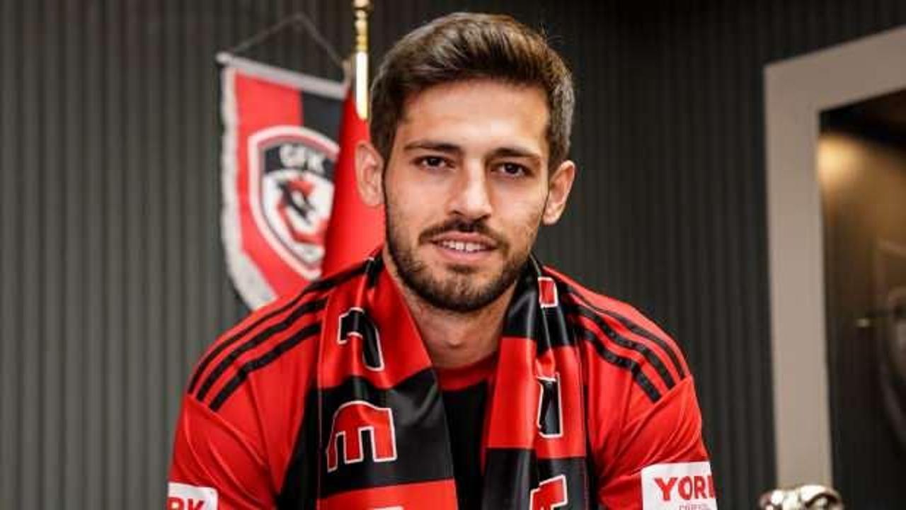 Arda Kızıldağ, 2 yıllık yeni sözleşmeye 'evet' dedi