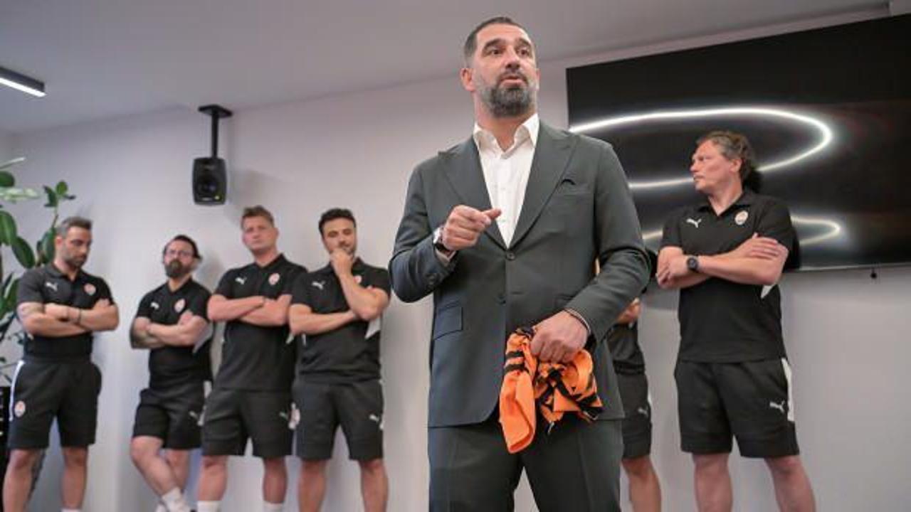 Arda Turan'ın Shaktar'da ilk günü! "Bir daha Dinamo Kiev şampiyonluğu görmek istemiyorum"