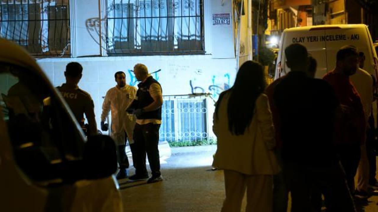 Fatih'te bir kişi otomobilde silahla vurularak öldürüldü