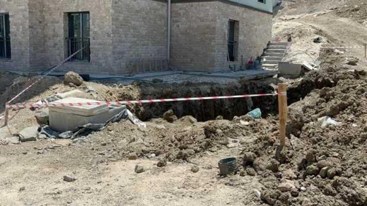 Hatay'da atık su alt yapı çalışmaları sırasında göçük: 2 işçi öldü