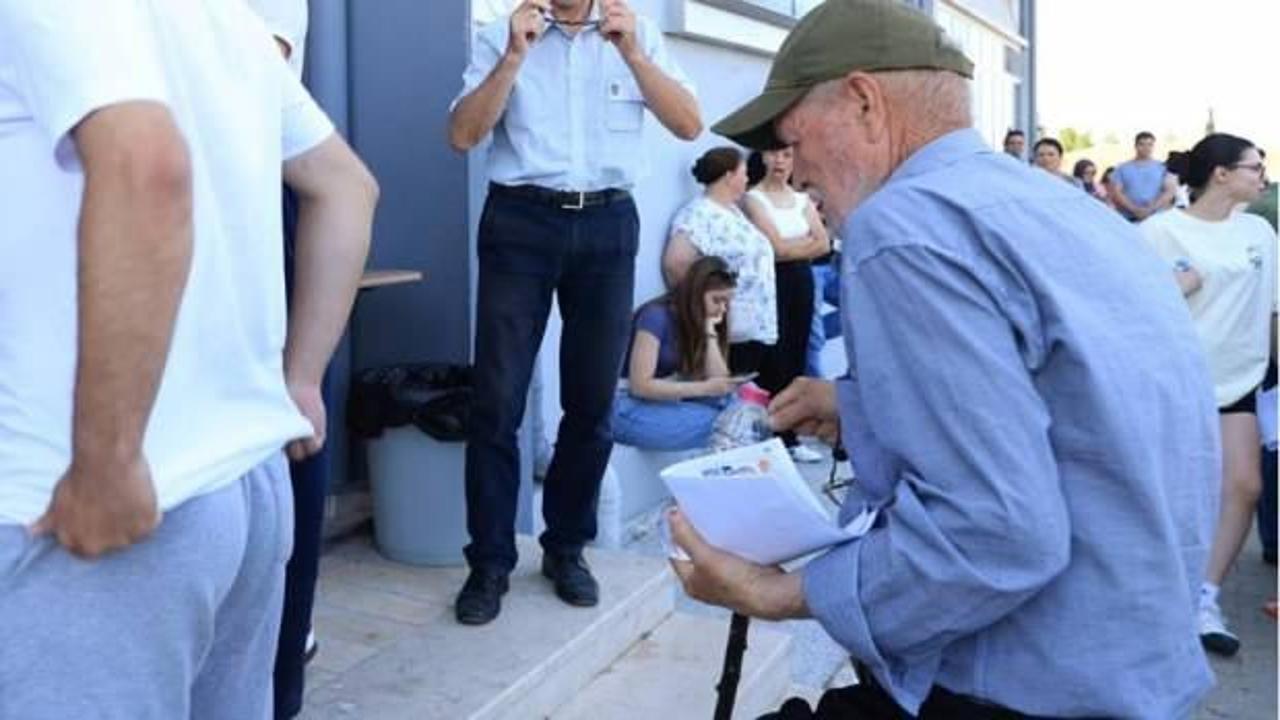 YKS'nin en yaşlı adayı sınava girdi
