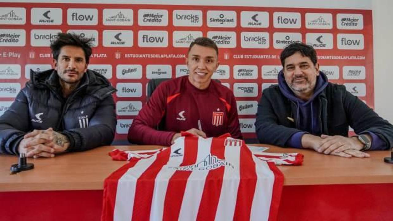14 yılın ardından: Fernando Muslera yeni takımının formasını giydi