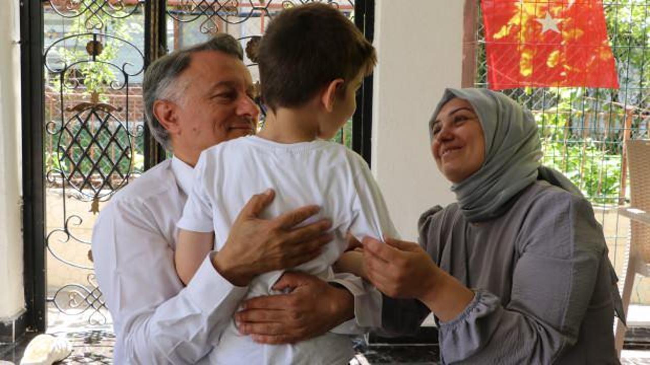 4 çocuklu çift, otizmli Fırat'a sahip çıktı