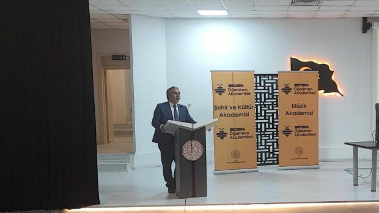 TYB İstanbul Şube Başkanı Mahmut Bıyıklı: Edebiyat toplumsal hafızayı diri tutar