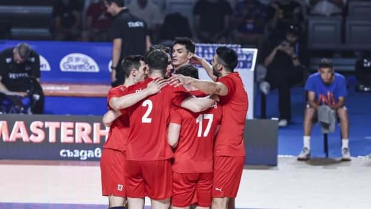 A Milli Erkek Voleybol Takımı, Ukrayna'ya 3-0 mağlup oldu